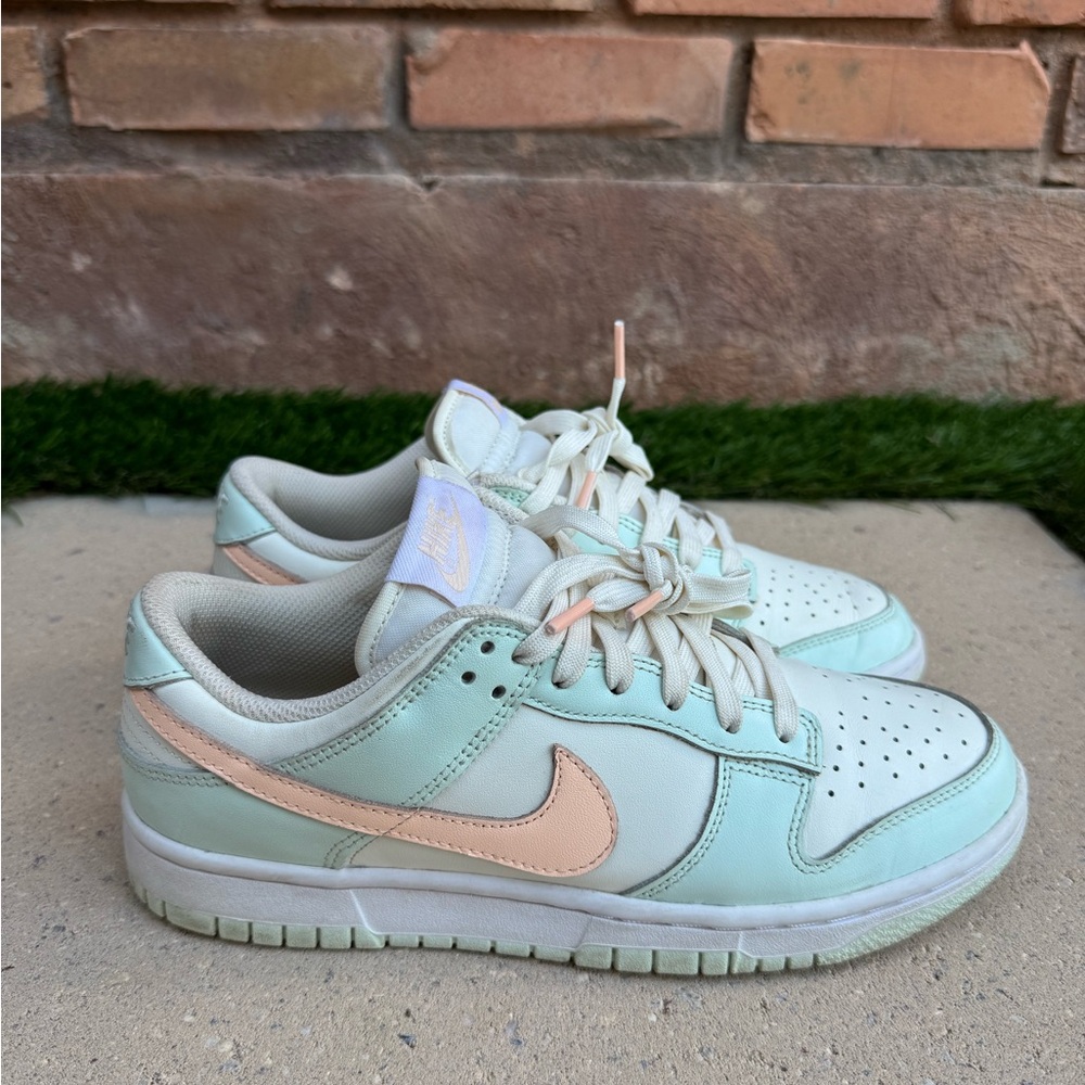 NIKE DUNK LOW "BARELY GREEN" WOMEN'S - Size 8.5